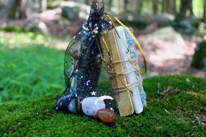 Spiritual Cleansing Starter Kit with White Sage, Palo Santo, Selenite and Mystery Crystals