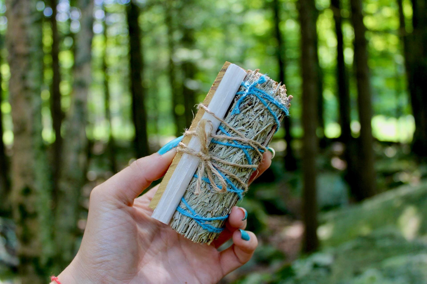 Cleansing Bundle: Blue Sage, Palo Santo Sticks & Selenite